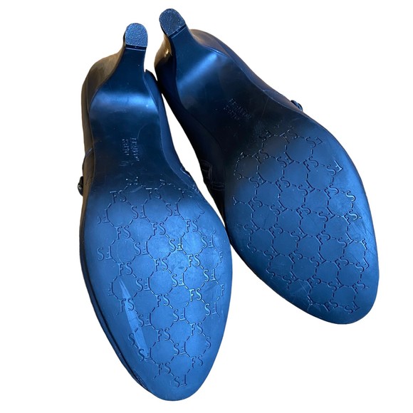 Franco Sarto Gray Ankle Boots - Size 7 - Picture 7 of 10